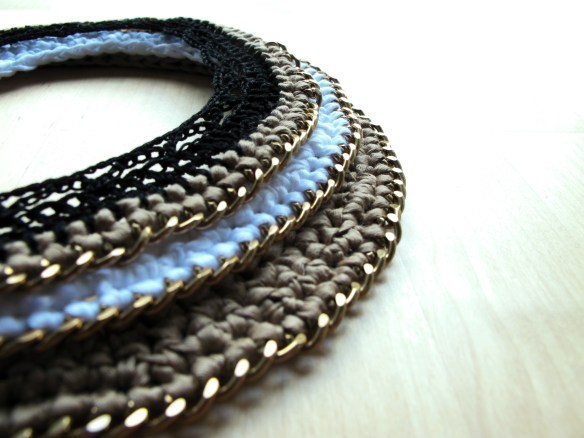 colletto vintage bianco, nero, beige